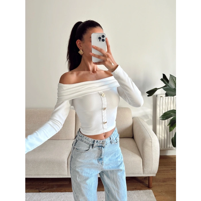 Aksesuar Detay Madonna Crop - BEYAZ