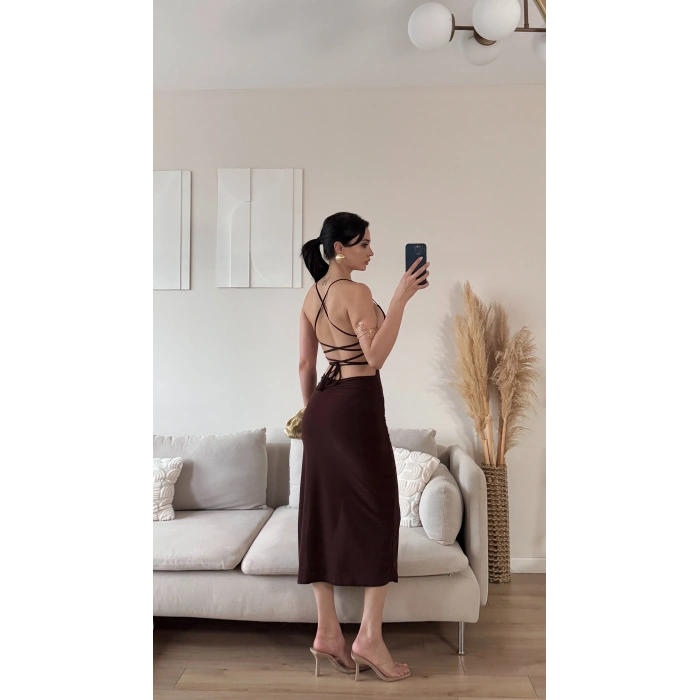 Sırt Dekolte Derin Yırtmaç Elbise - KAHVE