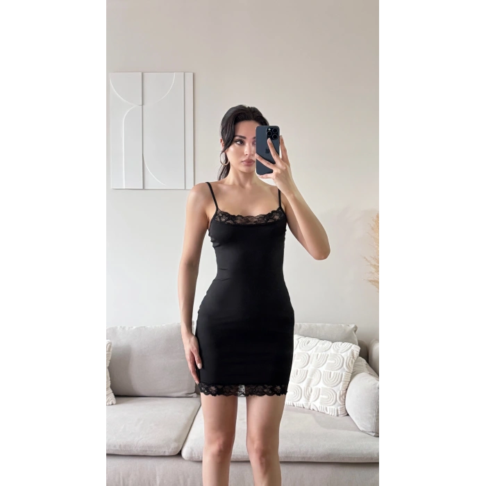 Dantel Detaylı Askılı Elbise - SİYAH