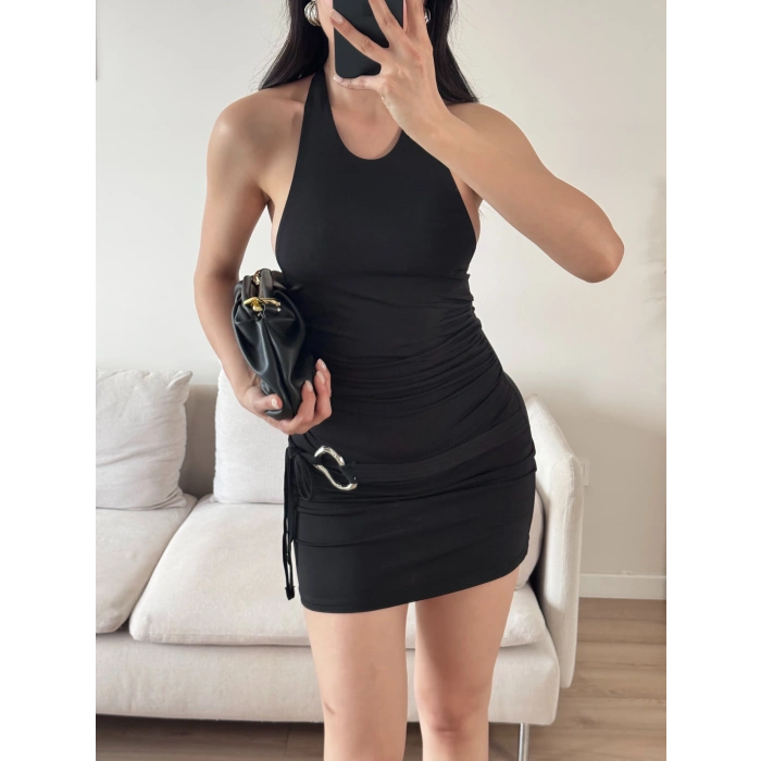 Yan Tokalı Boyun Bağlamalı Elbise - SİYAH