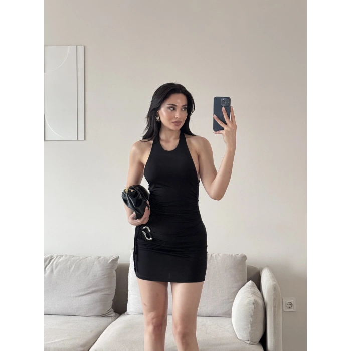 Yan Tokalı Boyun Bağlamalı Elbise - SİYAH