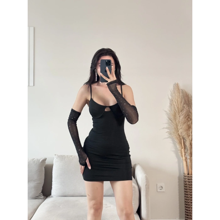 Kolu Taşlı Gloplu Elbise - SİYAH