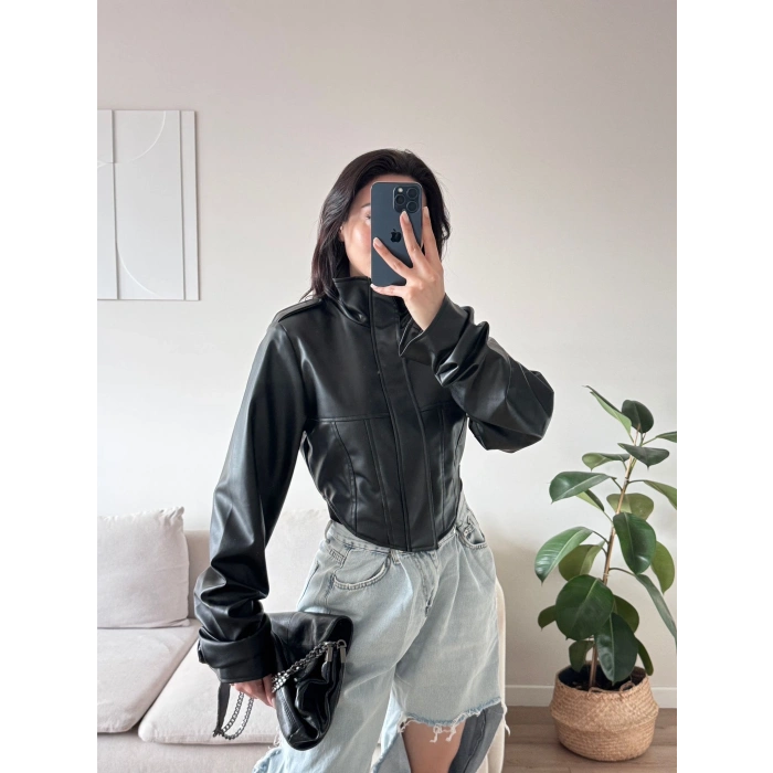 Korse Detay Deri Ceket - SİYAH