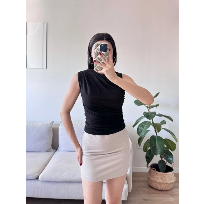 Drapeli Kolsuz Bluz - SİYAH