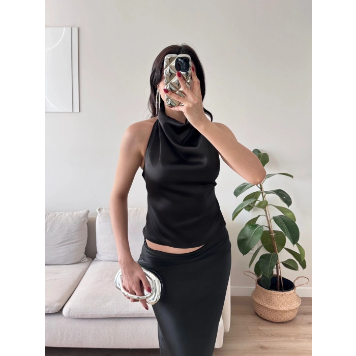 Sırt Dekolte Degaje Bluz - SİYAH