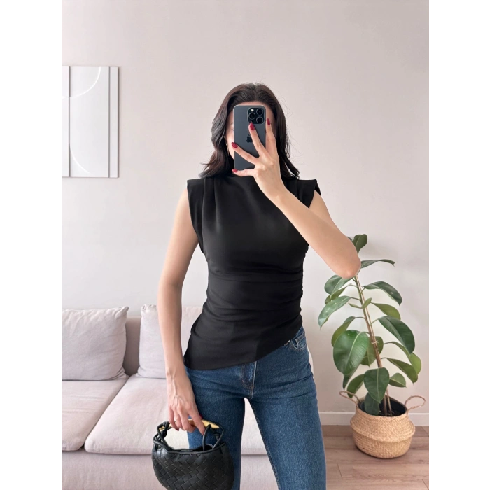 Vatkalı Asimetrik Bluz - SİYAH