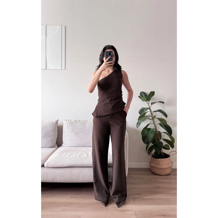 Tek Omuz Çizgili Takım - KAHVE