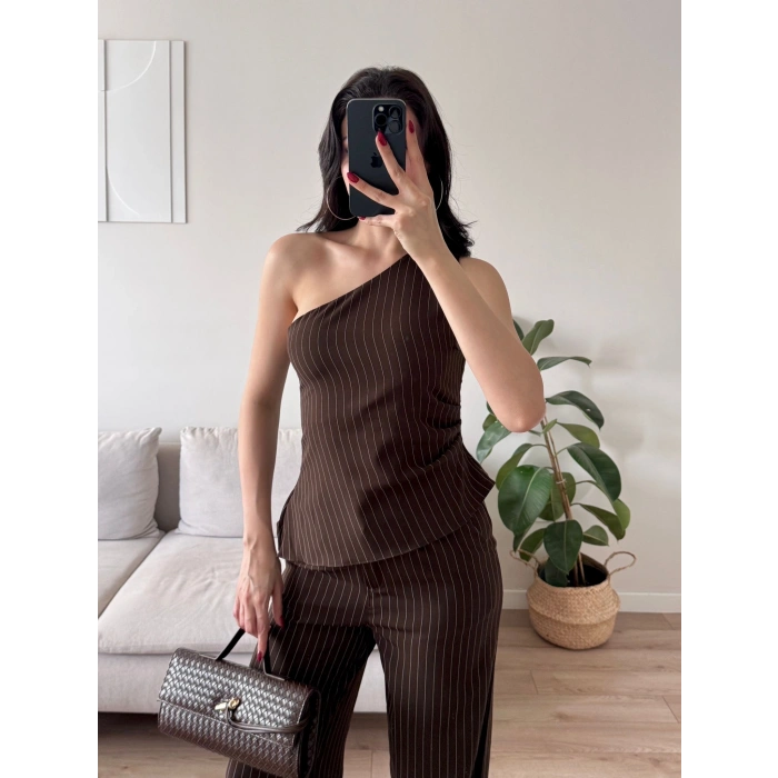 Tek Omuz Çizgili Takım - KAHVE