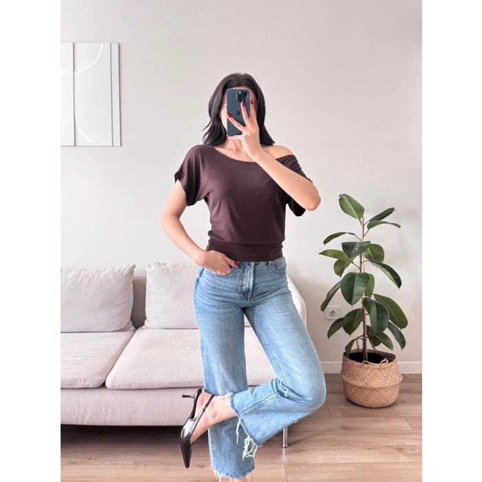 Kayık Yaka Bel Lastik Crop - KAHVE