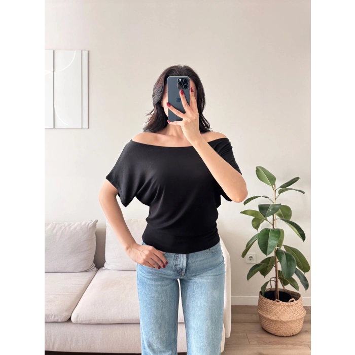 Kayık Yaka Bel Lastik Crop - SİYAH