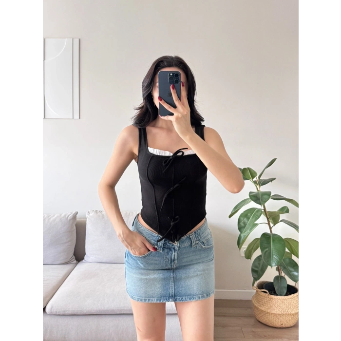 Fiyonklu Garnili Bluz - SİYAH