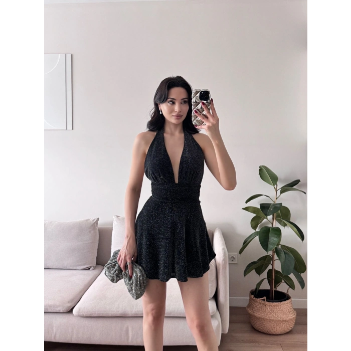 Boyun Bağlamalı Simli Elbise