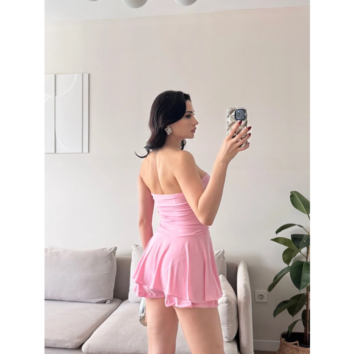 Straplez Volanlı Şortlu Elbise - PEMBE