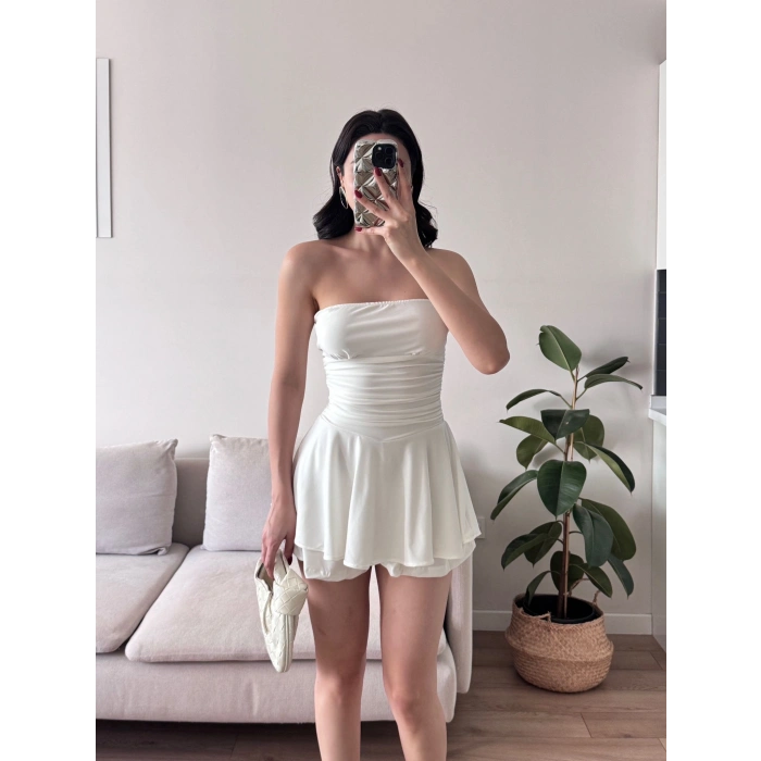 Straplez Volanlı Şortlu Elbise - BEYAZ