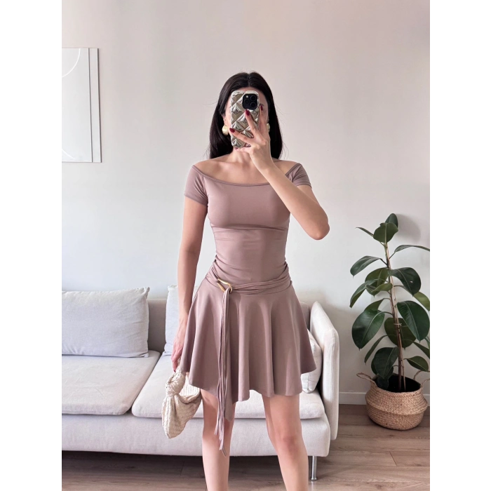 Kayık Yaka Kuşaklı Elbise - VİZON