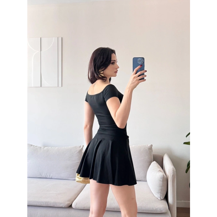 Kayık Yaka Kuşaklı Elbise - SİYAH