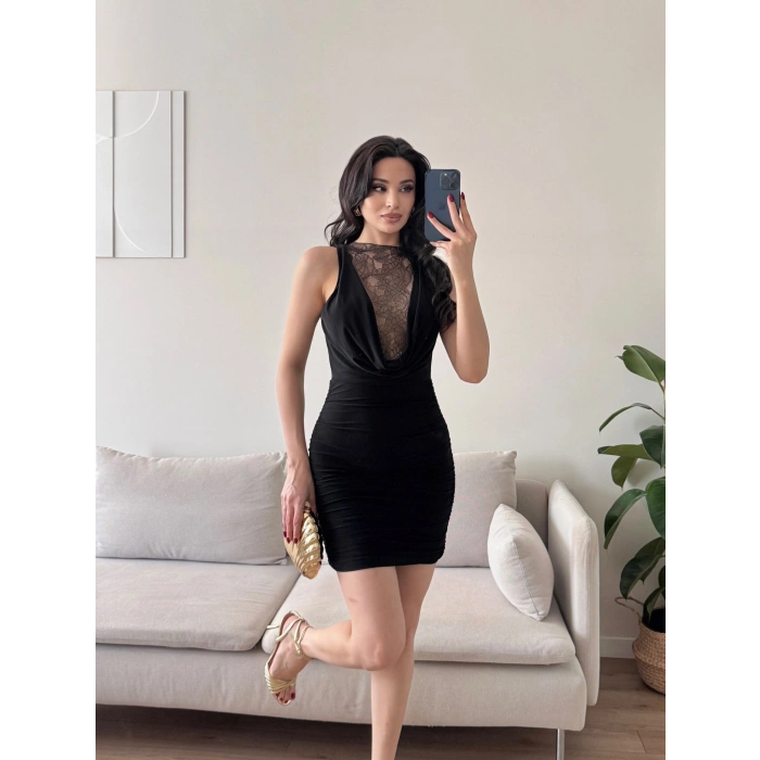 Degaje Yaka Mini Elbise - SİYAH