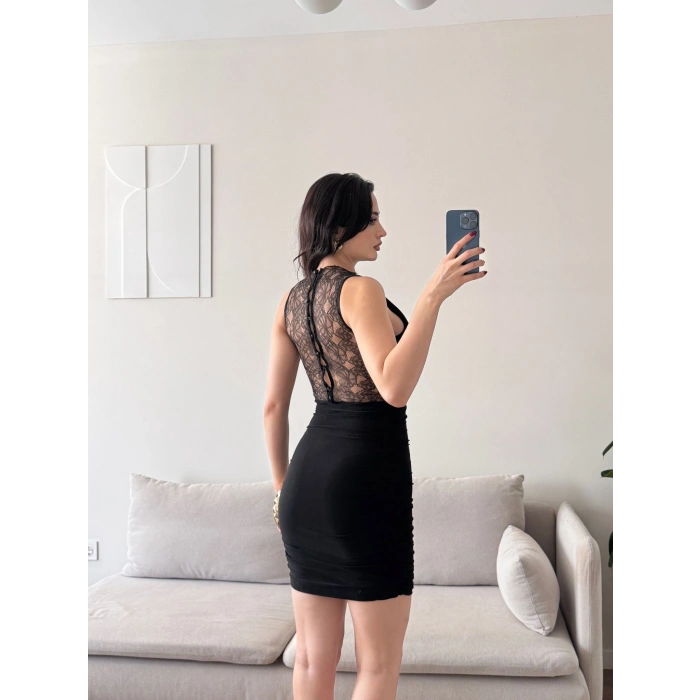 Degaje Yaka Mini Elbise - SİYAH