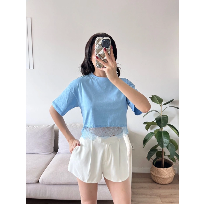 Eteği Dantel Crop T-shirt - MAVİ