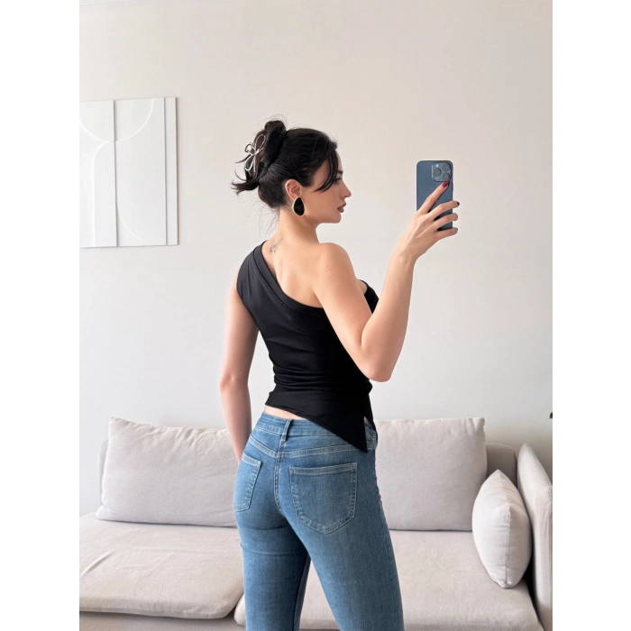 Tek Omuz Asimetrik Bluz - SİYAH