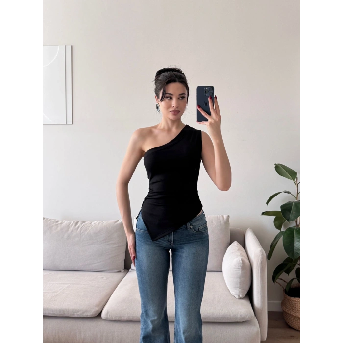 Tek Omuz Asimetrik Bluz - SİYAH