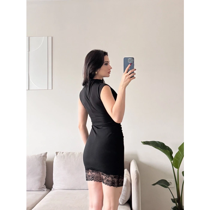 Dantel Detaylı Sırt Fermuar Mini Elbise - SİYAH