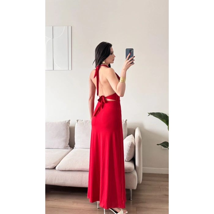 Halter Yaka Sırt Bağlamalı Yırtmaçlı Maxi Elbise - KIRMIZI