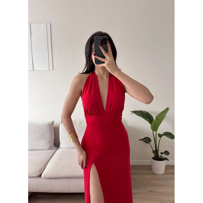 Halter Yaka Sırt Bağlamalı Yırtmaçlı Maxi Elbise - KIRMIZI
