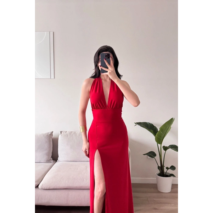 Halter Yaka Sırt Bağlamalı Yırtmaçlı Maxi Elbise - KIRMIZI