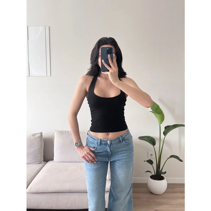 Boyun Geçmeli Crop - SİYAH