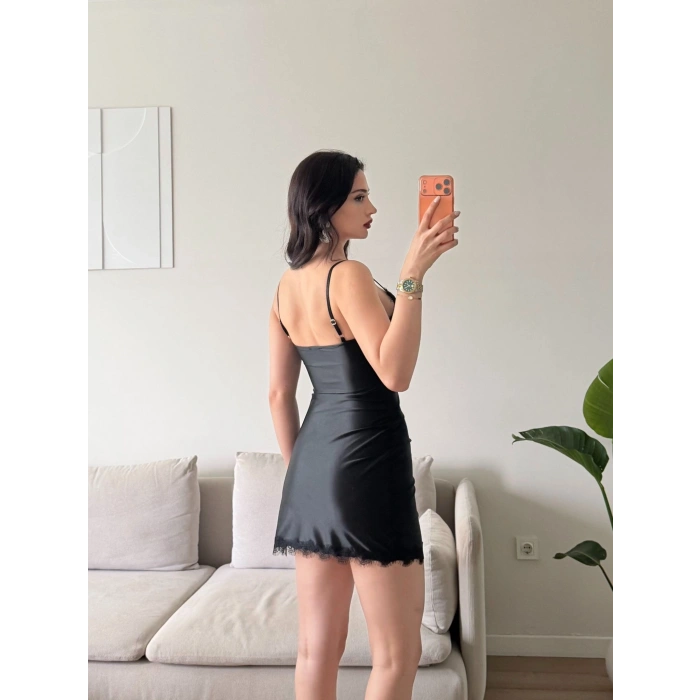 Dantel Detay Askılı Saten Elbise - SİYAH