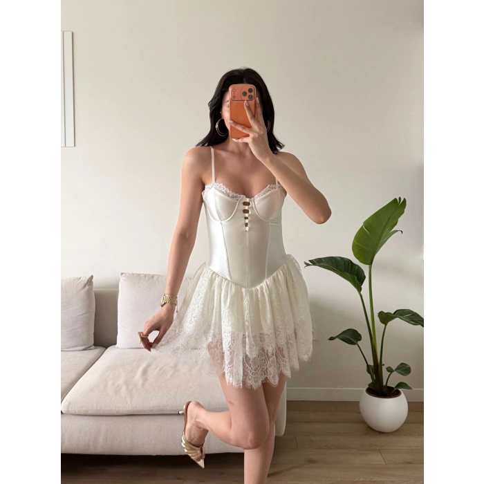 Bel Korse Eteği Dantel Elbise - BEYAZ