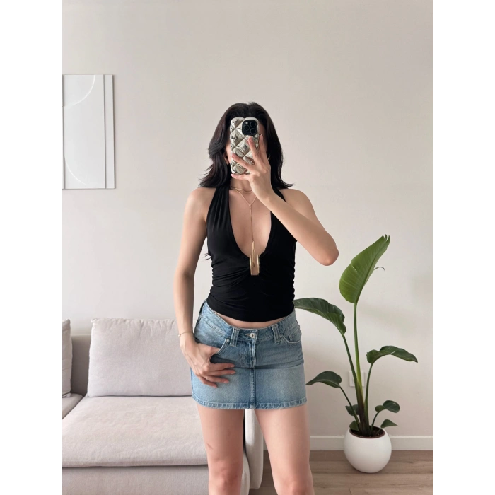 Boyun Bağlamalı Aksesuar Crop - SİYAH