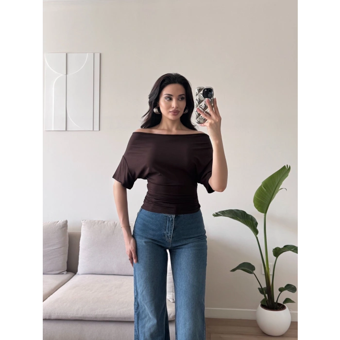 Kayık Yaka Bluz - KAHVE