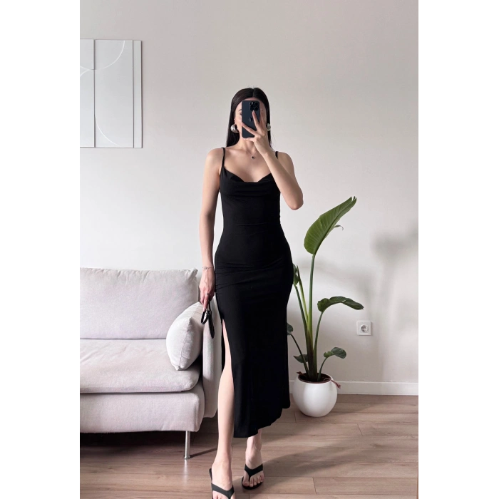 Askılı Derin Yırtmaç Elbise - SİYAH