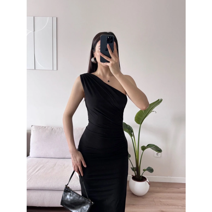 Omuz Detay Drapeli Elbise - SİYAH