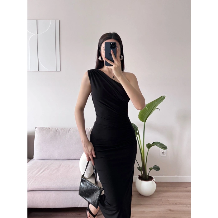 Omuz Detay Drapeli Elbise - SİYAH