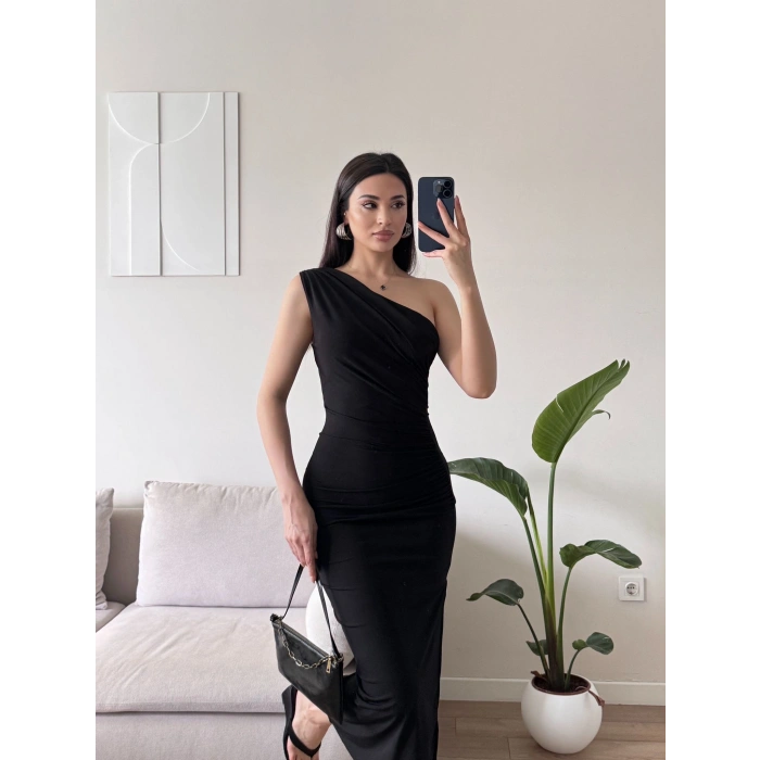 Omuz Detay Drapeli Elbise - SİYAH