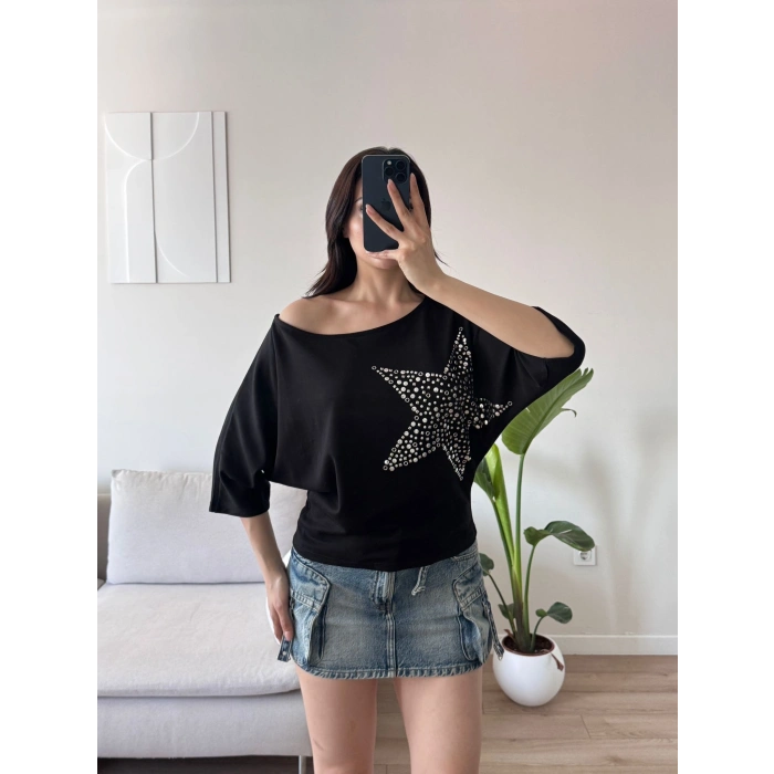 Yıldız Detay Kayık Yaka Bluz - SİYAH