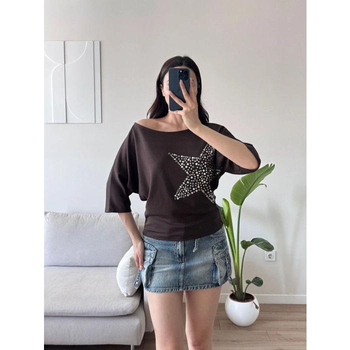 Yıldız Detay Kayık Yaka Bluz - KAHVE