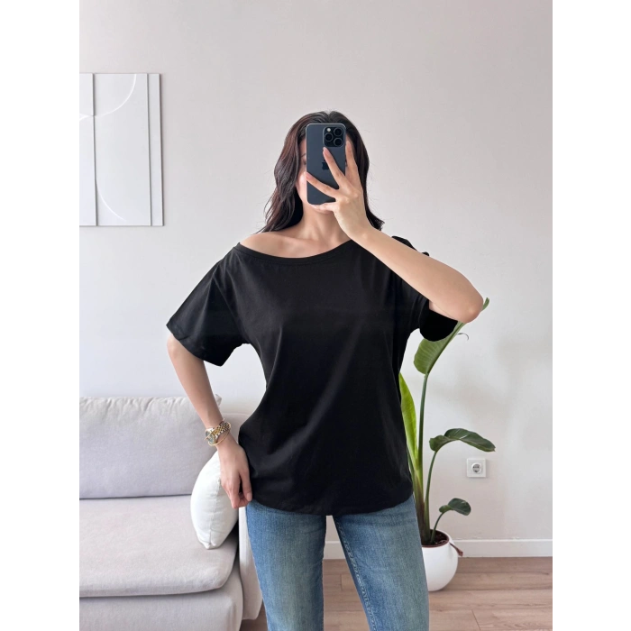 Kayık Yaka Oversize Tshirt - SİYAH