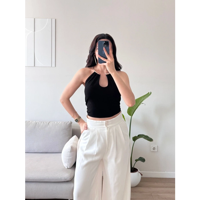 Boyun Aksesuar Bağlamalı Crop - SİYAH