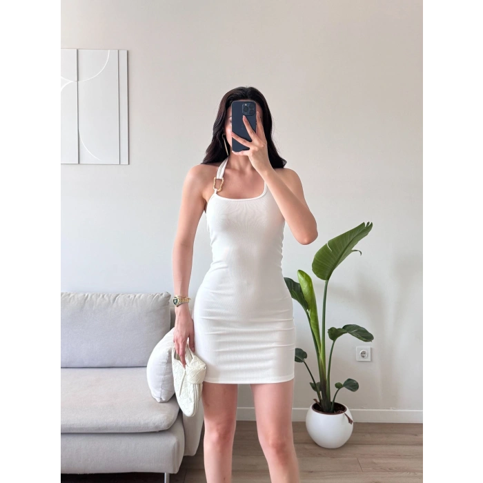 Boyun Geçmeli Aksesuar Elbise - BEYAZ