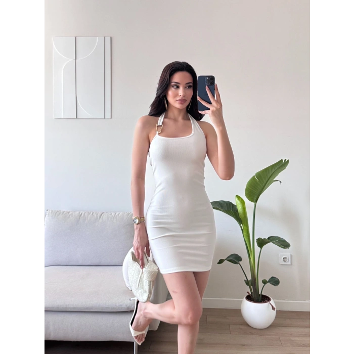 Boyun Geçmeli Aksesuar Elbise - BEYAZ