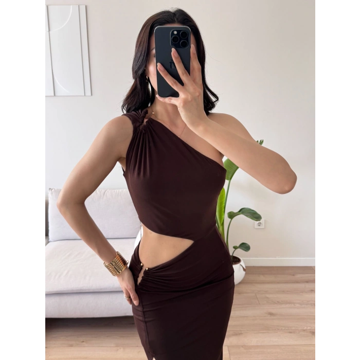 Aksesuarlı Bel Dekolte Elbise - KAHVE