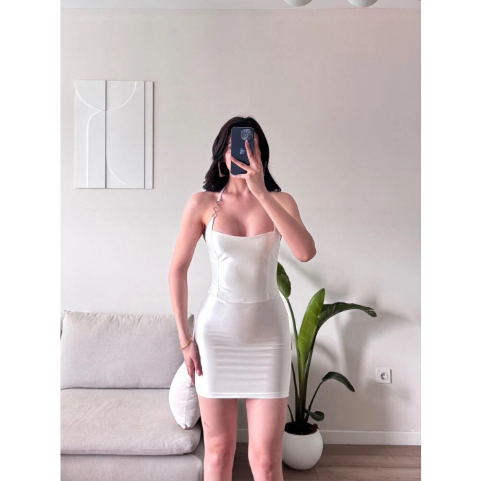 Aksesuarlı Saten Mini Elbise - BEYAZ