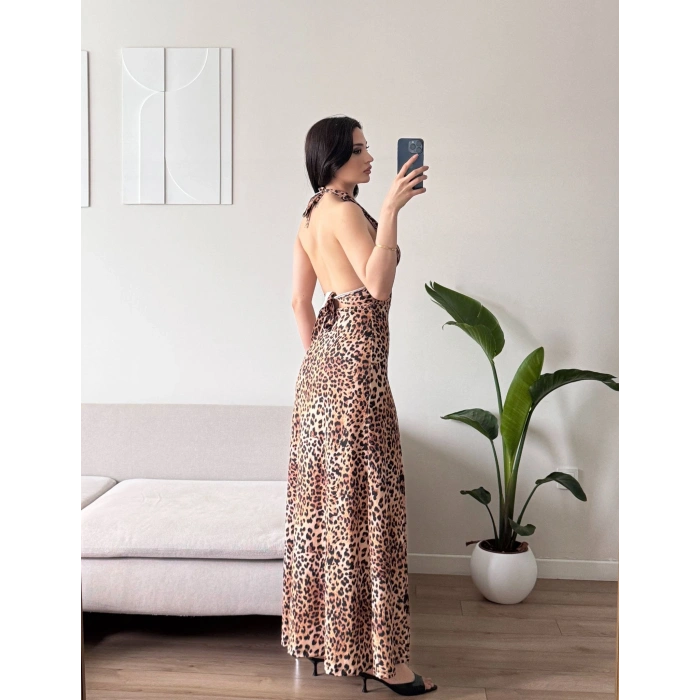Halter Yaka Sırt Bağlamalı Yırtmaçlı Maxi Elbise - LEOPAR