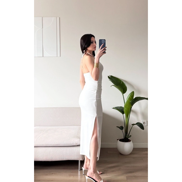 Halter Yaka Aksesuarlı Elbise - BEYAZ