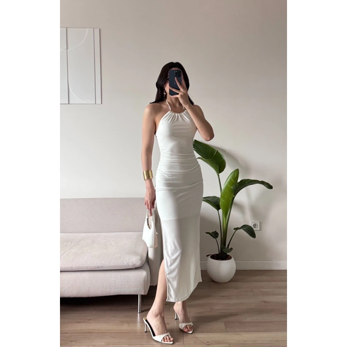 Halter Yaka Aksesuarlı Elbise - BEYAZ