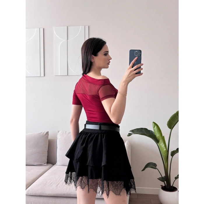 Kayık Yaka Tül Detay Crop - BORDO